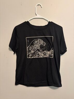 SHEIN Black Tee with White Wave Graphic